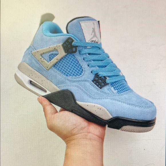Nike Air Jordan 4 Retro GS University Blue Sneakers
